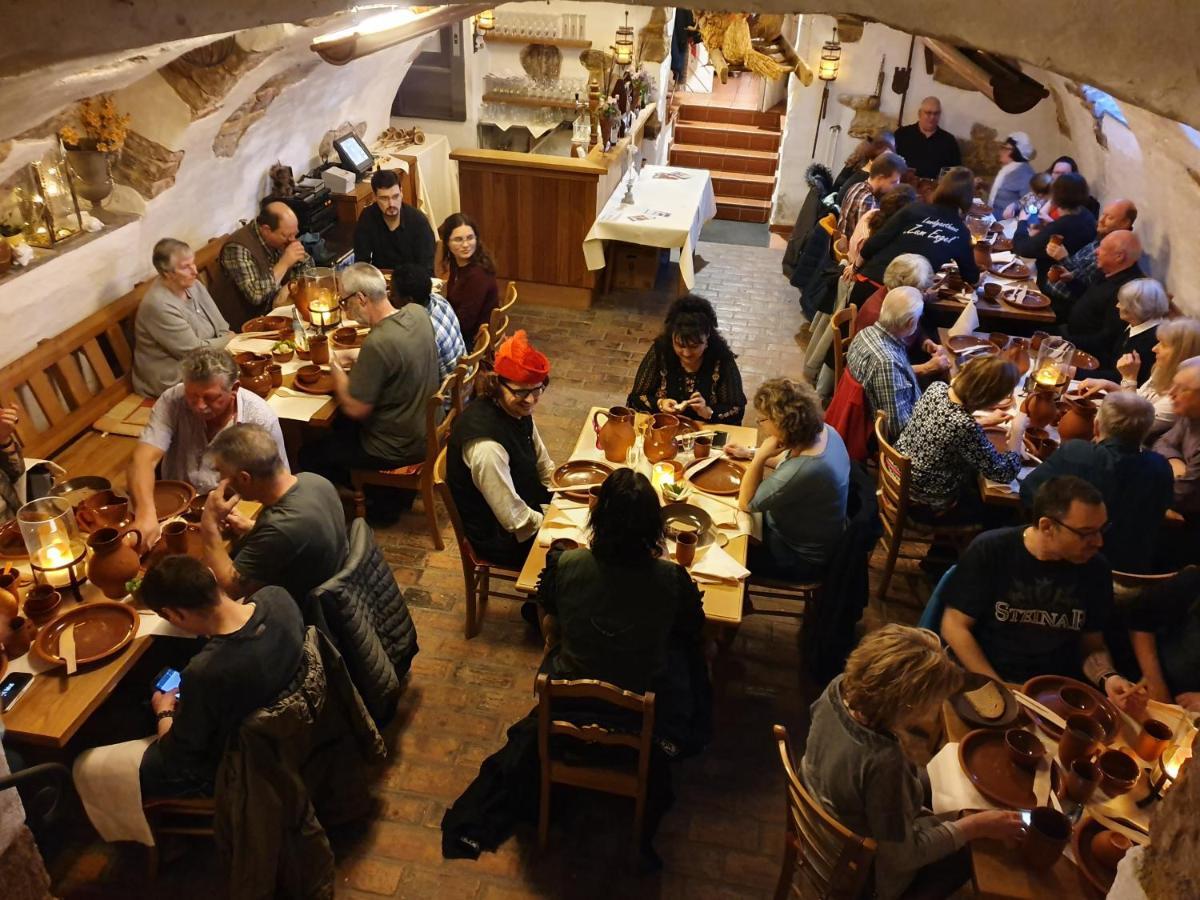 Landgasthaus "Zum Engel" Neuleiningen Экстерьер фото
